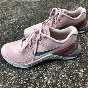 Nike metcons